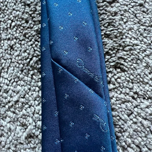 Oscar de la Renta Silk Tie Blue Teal Geometric Pattern Classic Designer Necktie - Picture 3 of 5